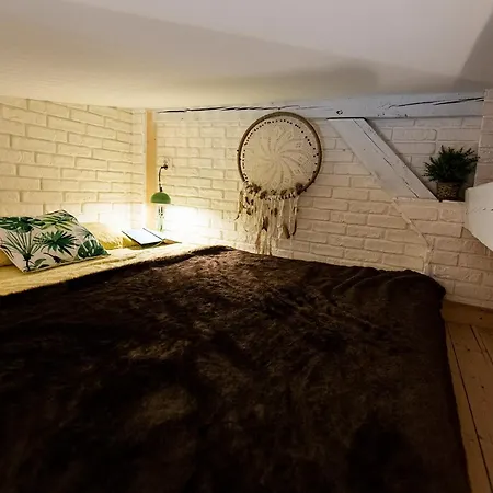 Niewielkie Przytulne Poddasze Z Widokiem Na Ratusz Apartament