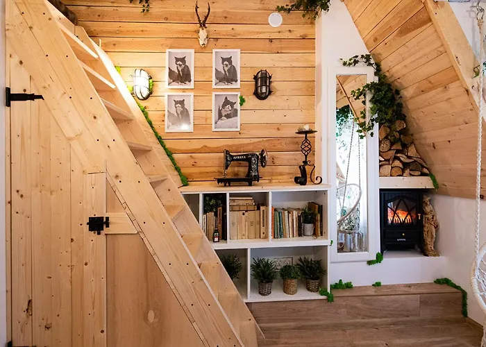 Niewielkie Przytulne Poddasze Z Widokiem Na Ratusz *